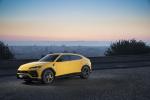 Lamborghini Urus Shiny Black Package 2018 года